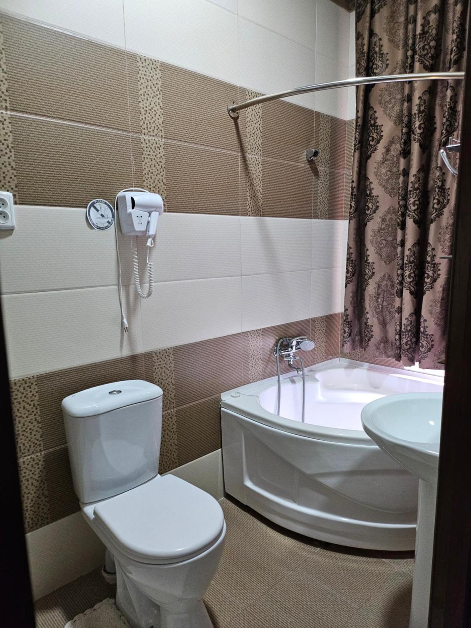 Guest House "Rohat Lux" Samarkanda Zewnętrze zdjęcie